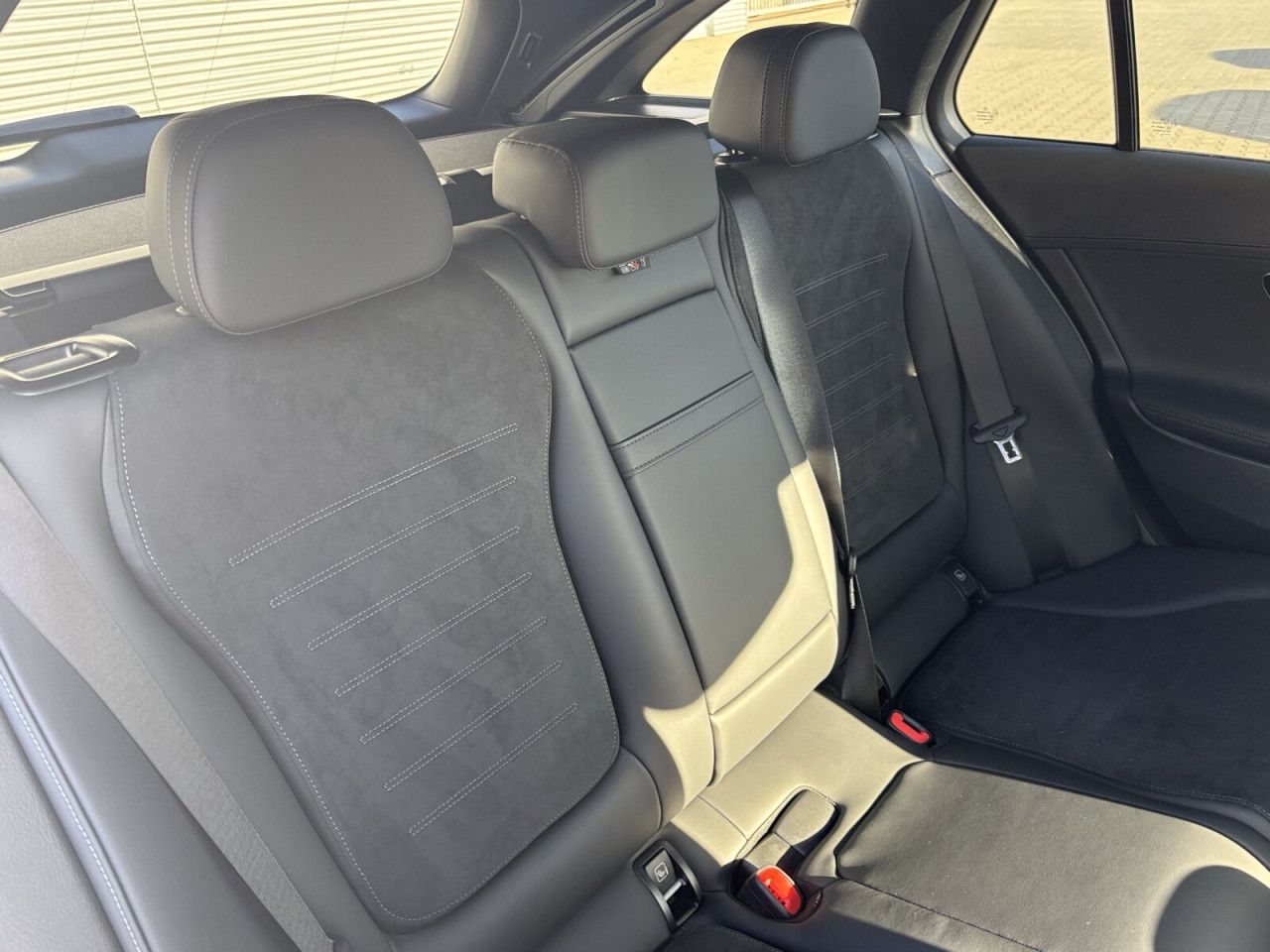 Mercedes-Benz C-Klasse – Bild 17