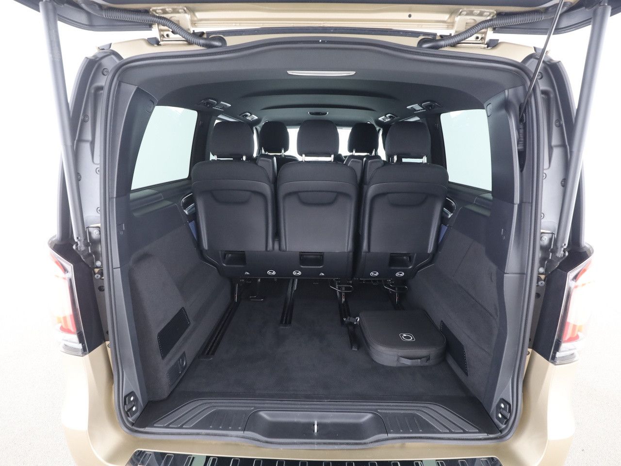 Mercedes-Benz EQV – Bild 15