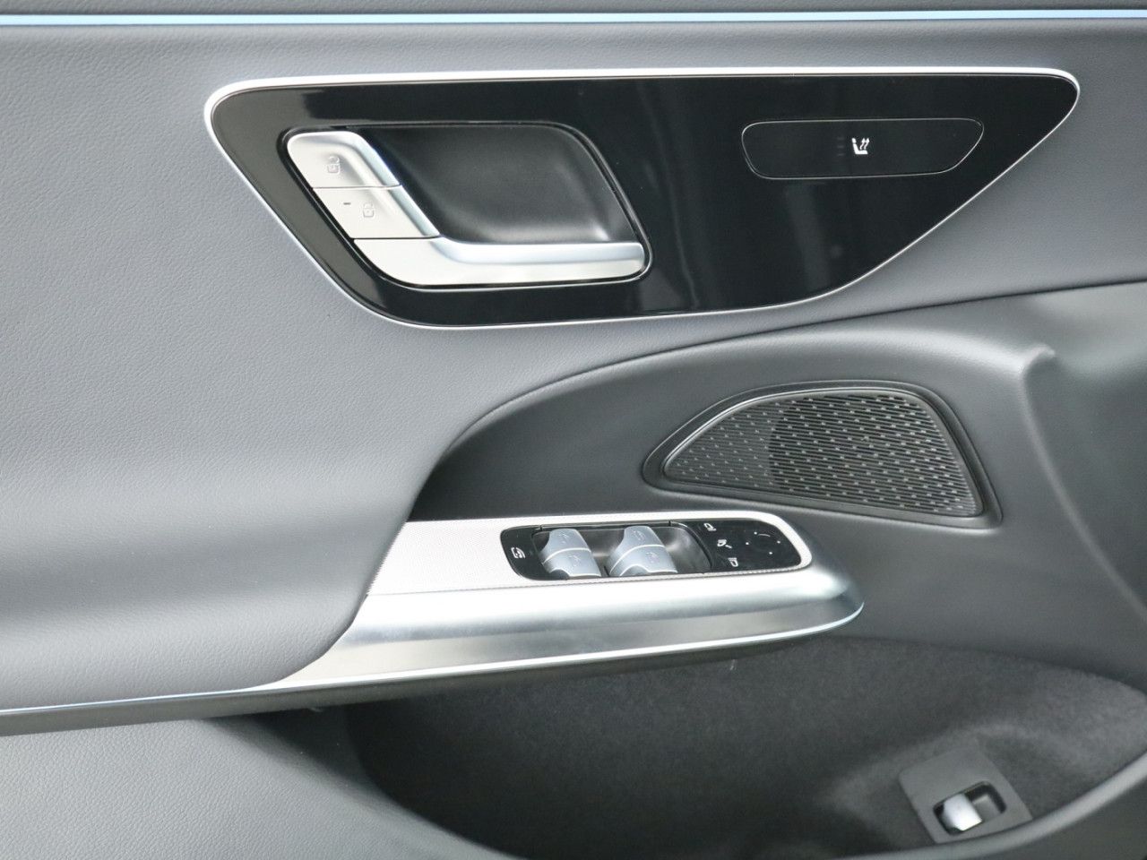 Mercedes-Benz E-Klasse – Bild 20
