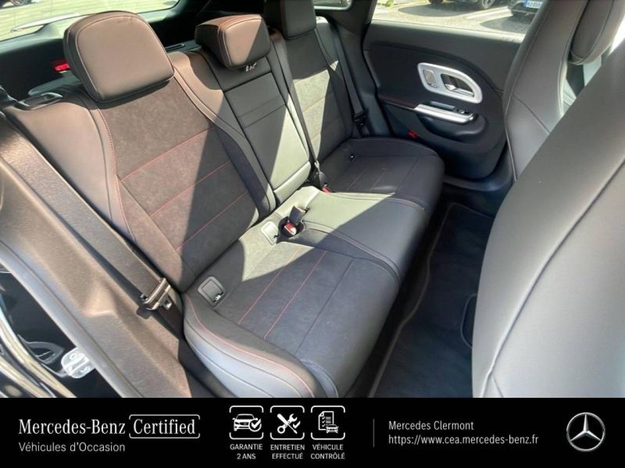 Photo du v&eacute;hicule 13 / 18