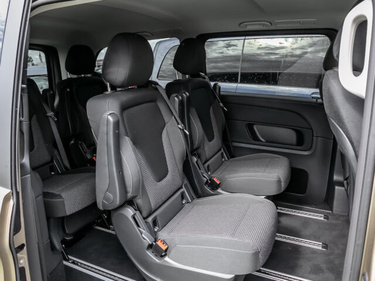 Mercedes-Benz EQV – Bild 6