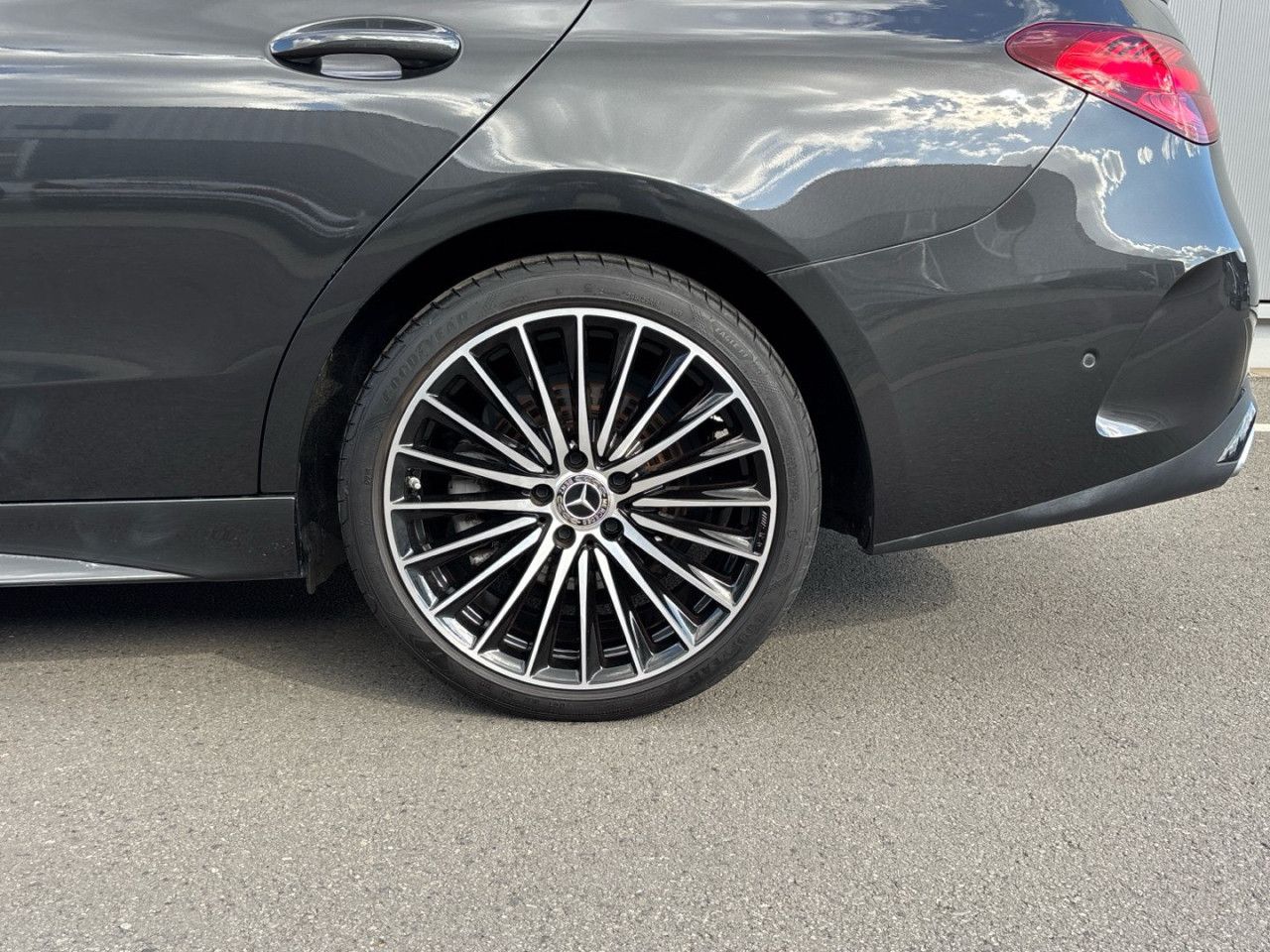 Mercedes-Benz C-Klasse – Bild 14