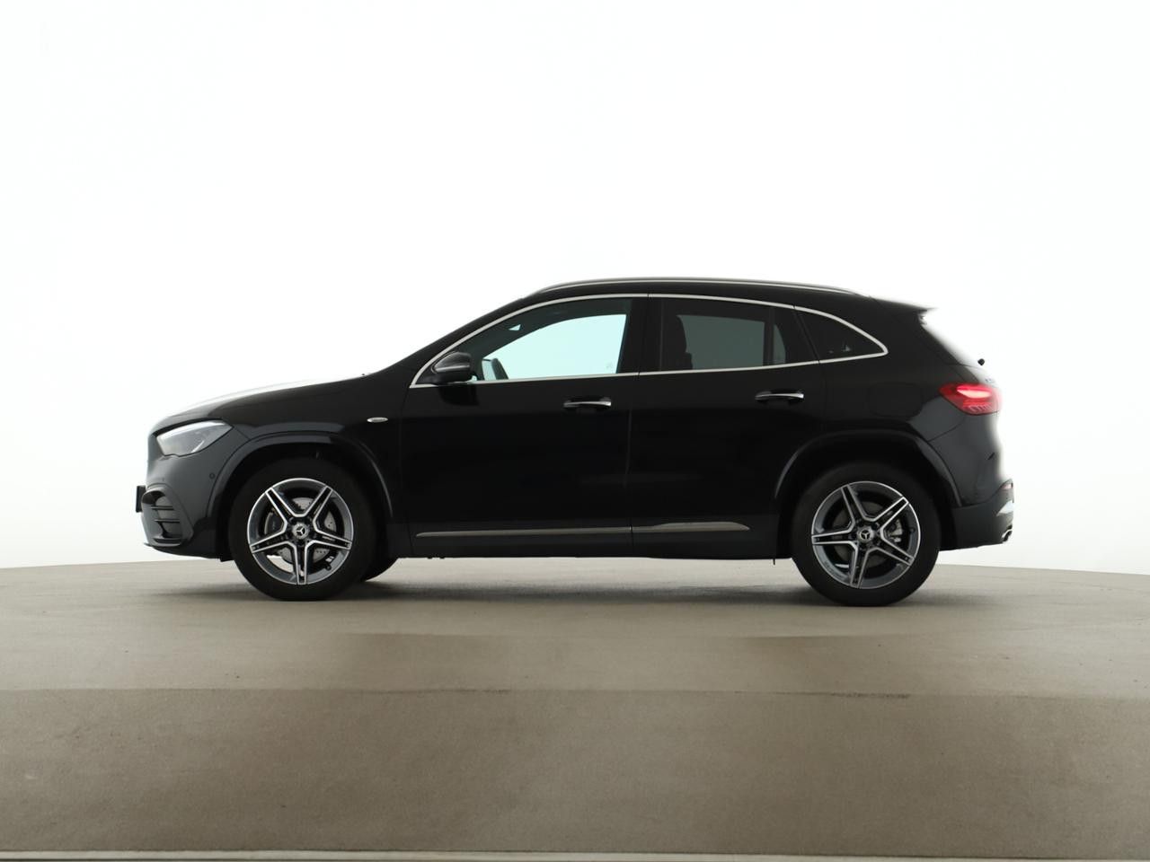 Mercedes-Benz GLA – Bild 2
