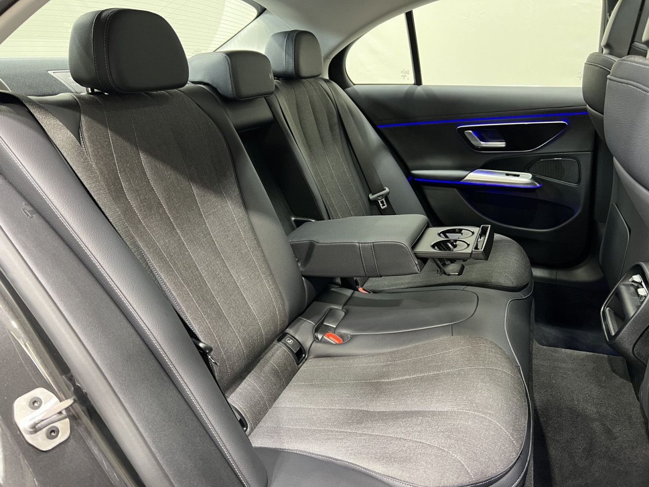 Mercedes-Benz E-Klasse – Bild 25