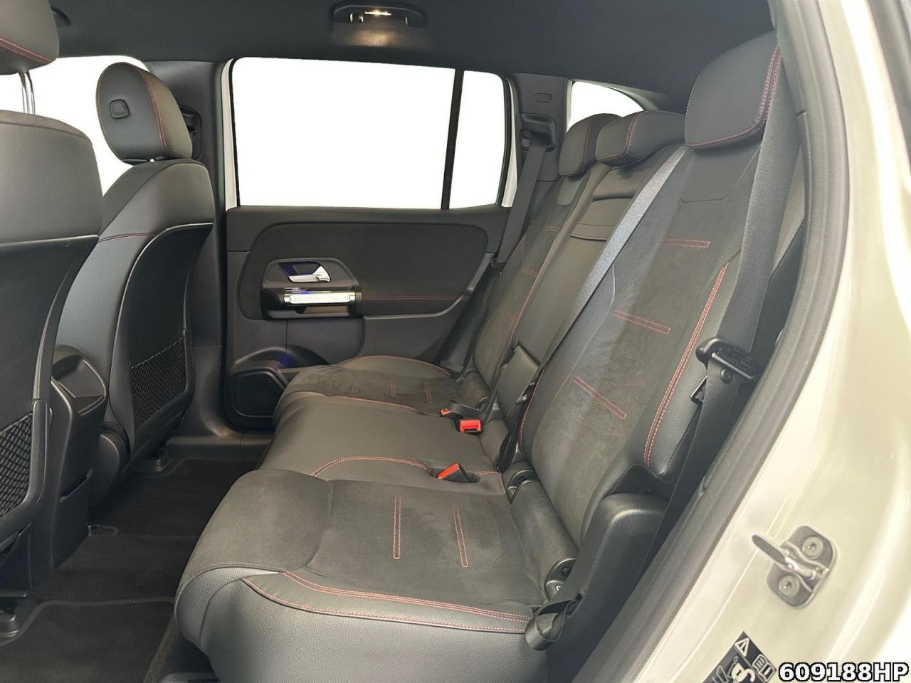 Mercedes-Benz EQB – Bild 12