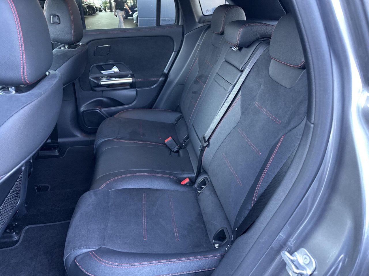 Zdj&eogon;cie pojazdu 17 / 22