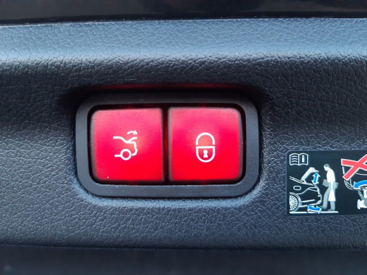 Photo du v&eacute;hicule 17 / 18