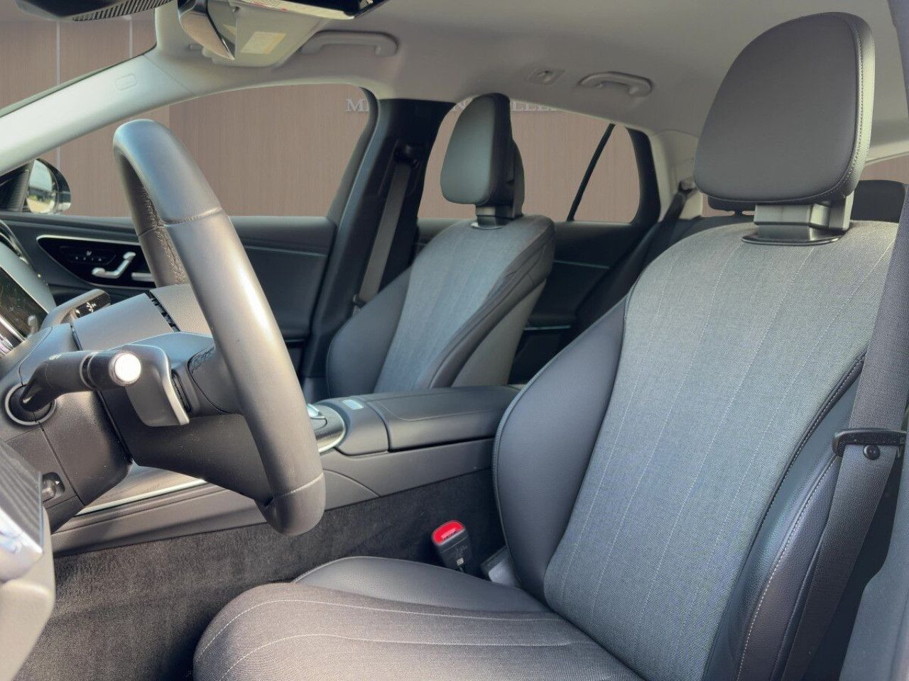 Mercedes-Benz E-Klasse – Bild 12