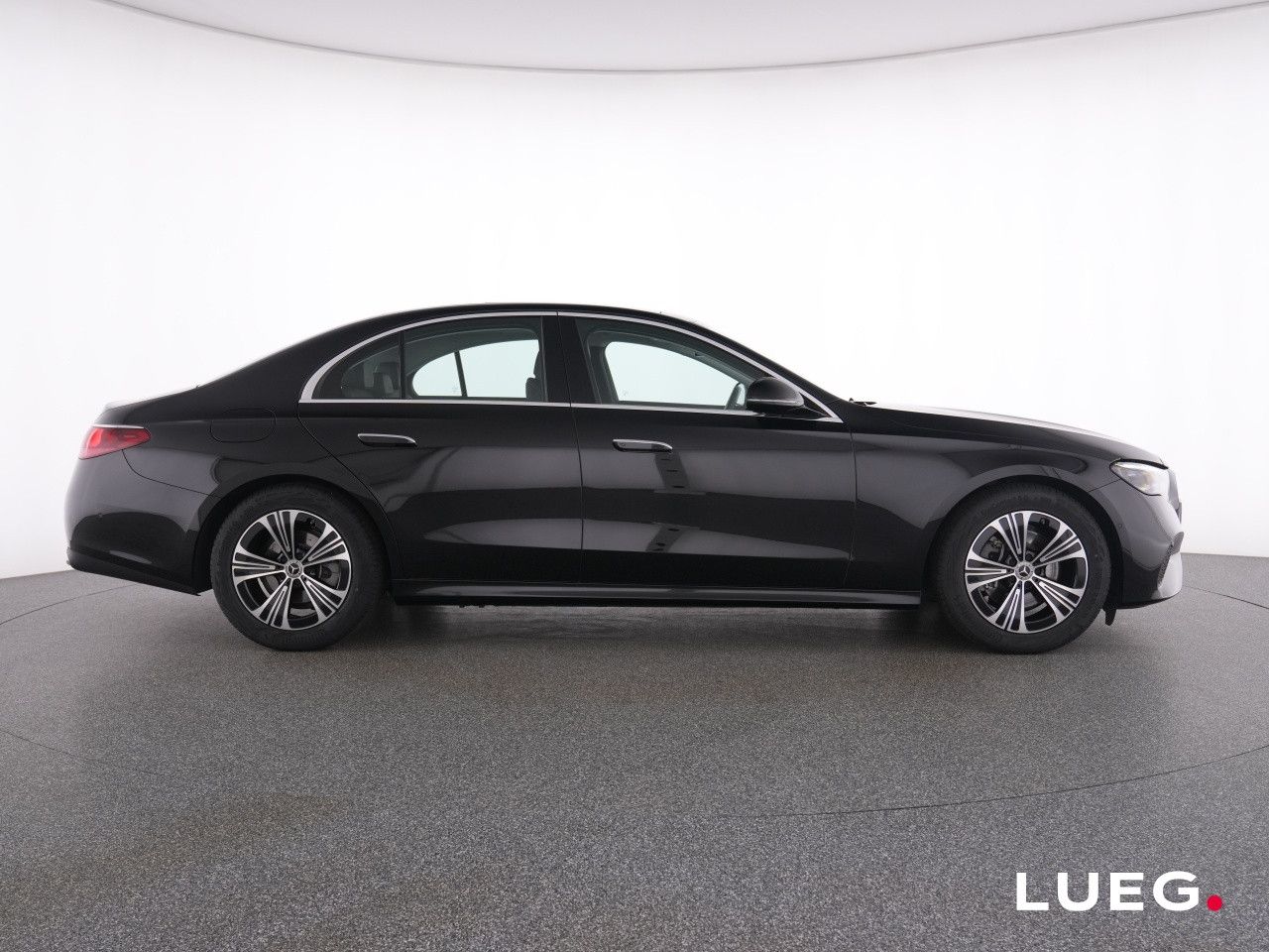 Mercedes-Benz E-Klasse – Bild 11