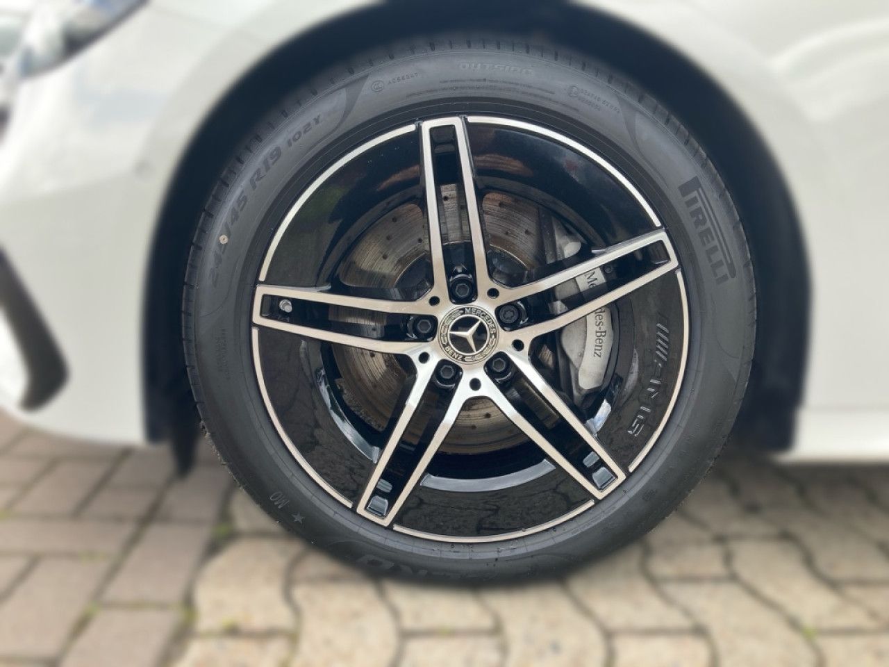 Mercedes-Benz E-Klasse – Bild 6