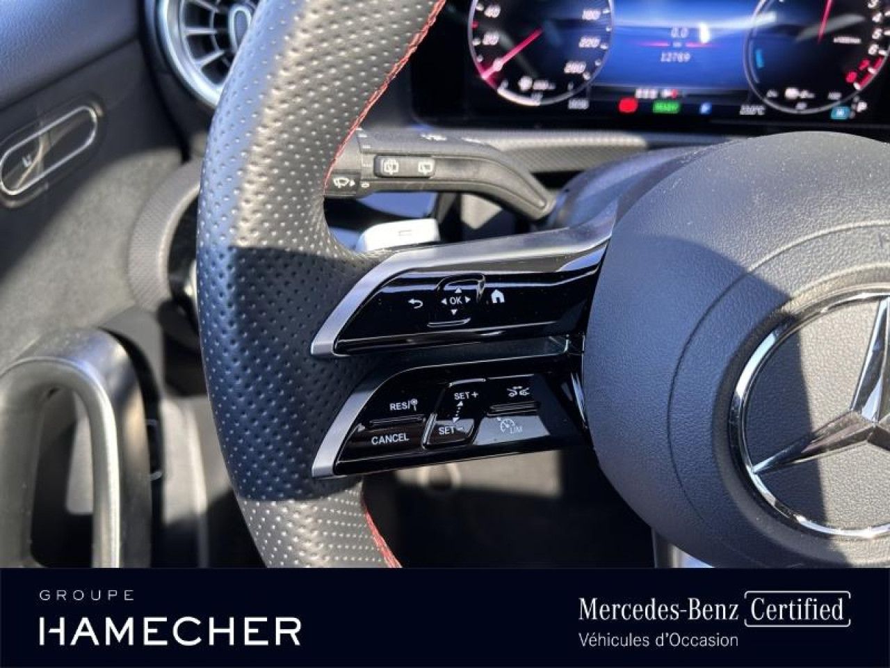 Photo du v&eacute;hicule 8 / 18