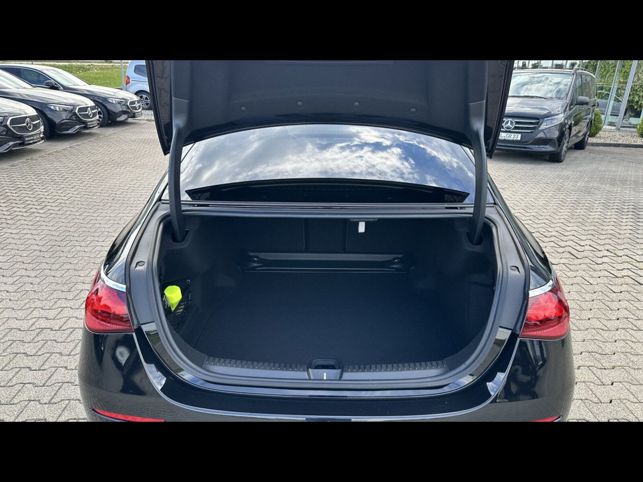 Mercedes-Benz E-Klasse – Bild 19