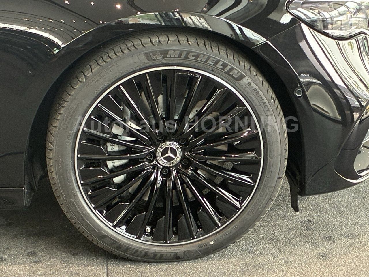 Mercedes-Benz E-Klasse – Bild 4
