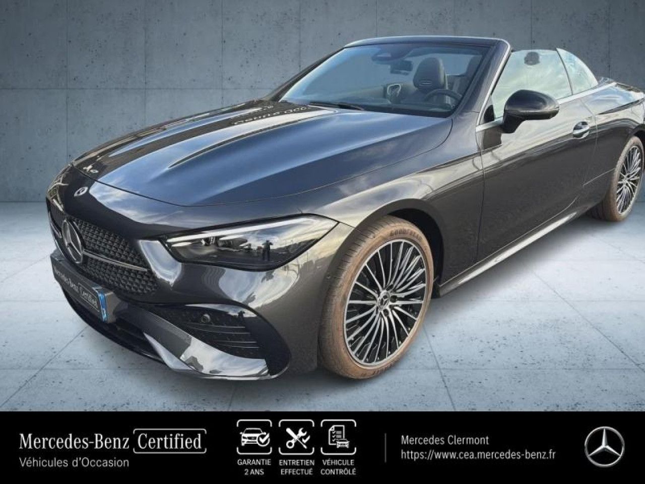 Photo du v&eacute;hicule 1 / 18