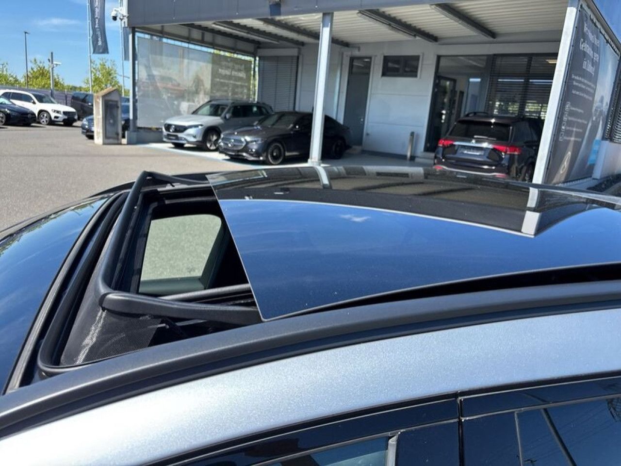 Mercedes-Benz E-Klasse – Bild 28