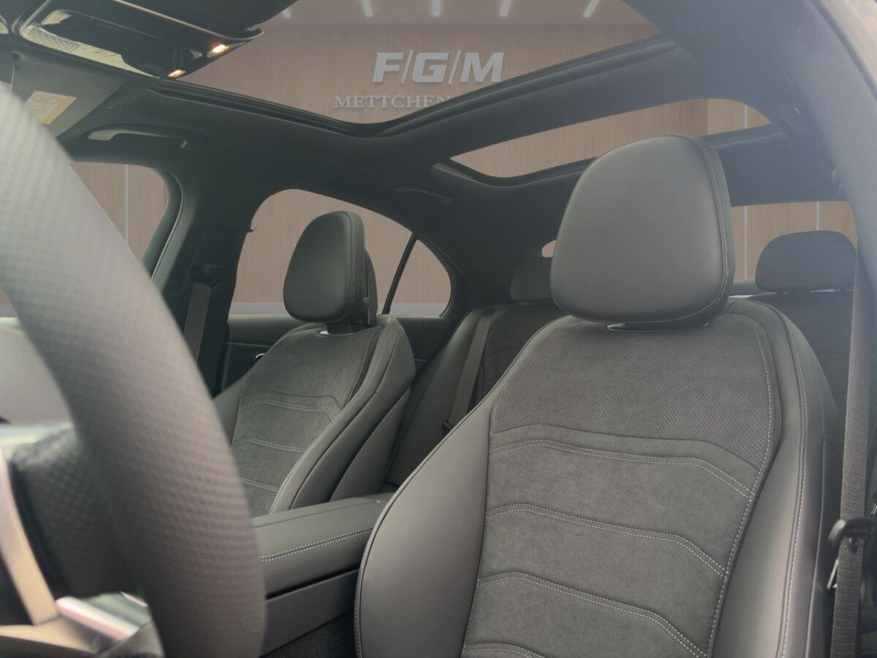Mercedes-Benz E-Klasse – Bild 12