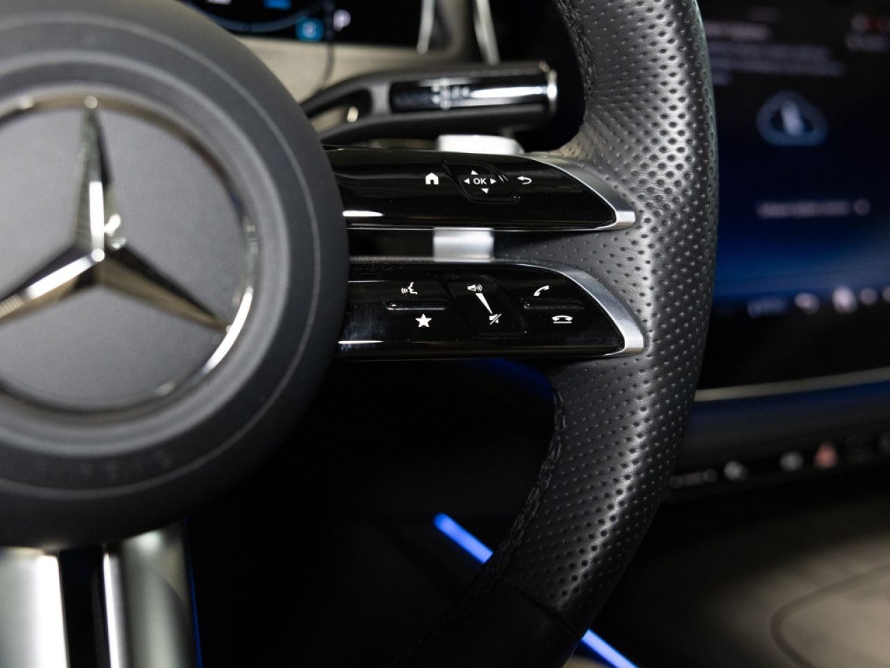 Mercedes-Benz E-Klasse – Bild 13