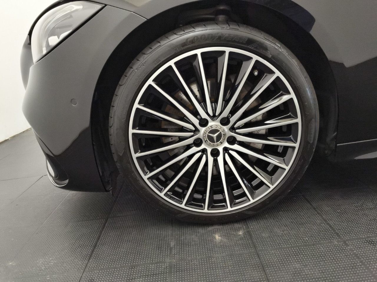 Mercedes-Benz C-Klasse – Bild 9