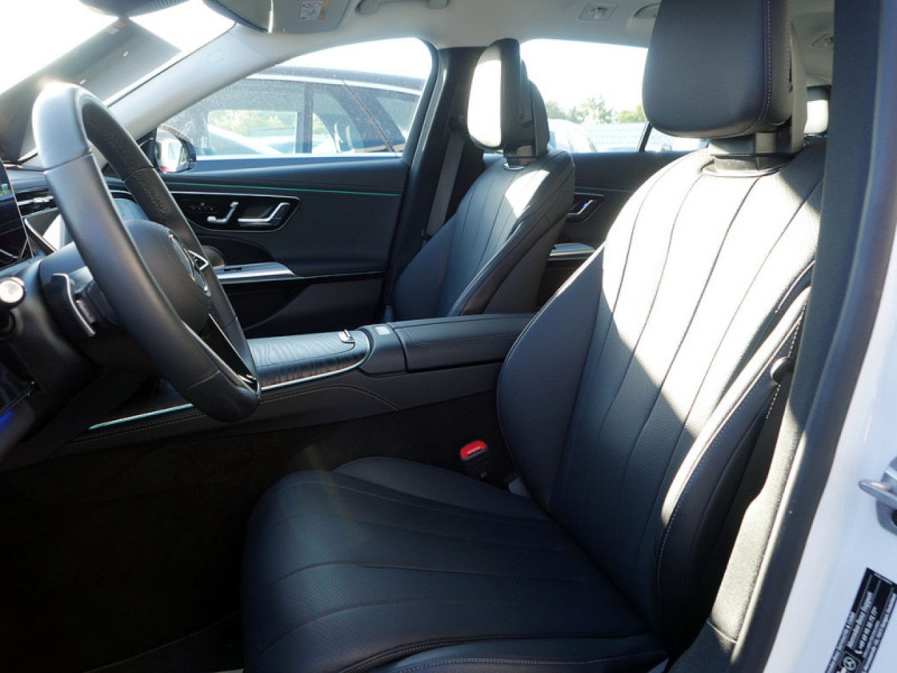 Mercedes-Benz E-Klasse – Bild 17