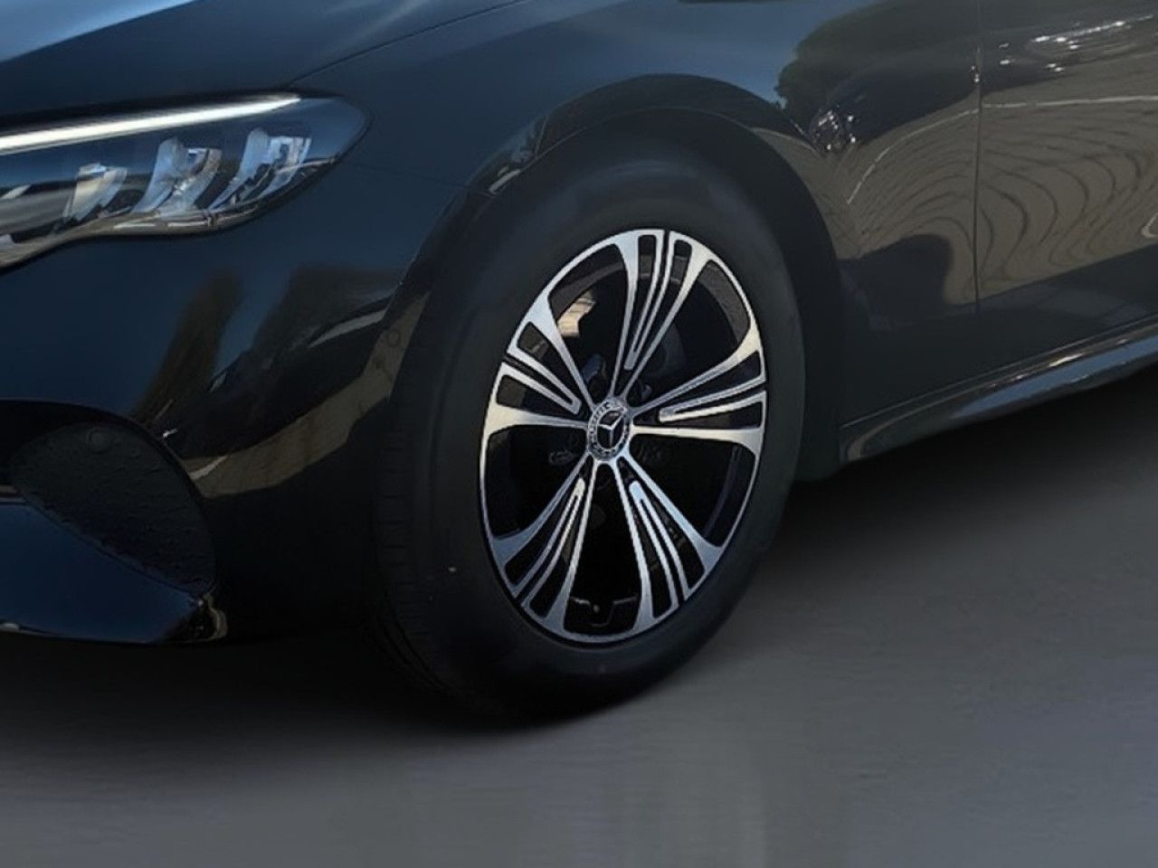 Mercedes-Benz E-Klasse – Bild 4