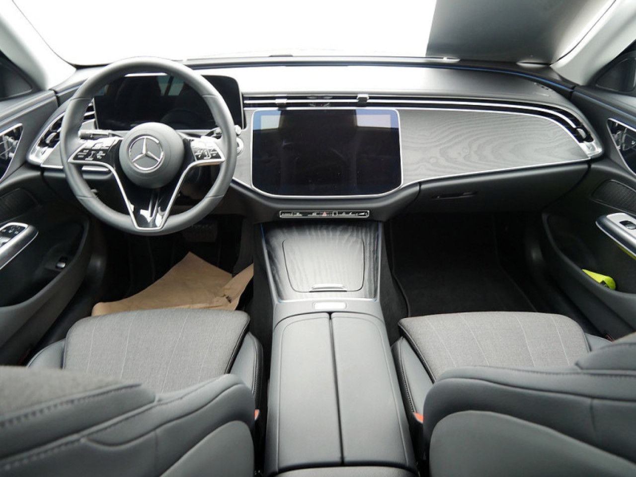 Mercedes-Benz E-Klasse – Bild 6