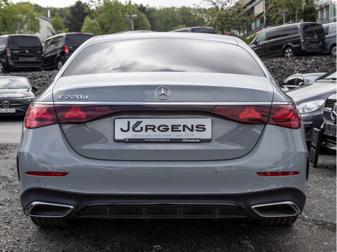 Mercedes-Benz E-Klasse – Bild 4