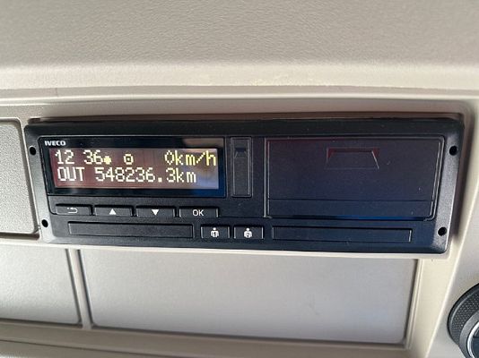 Vehicle image 14 / 16