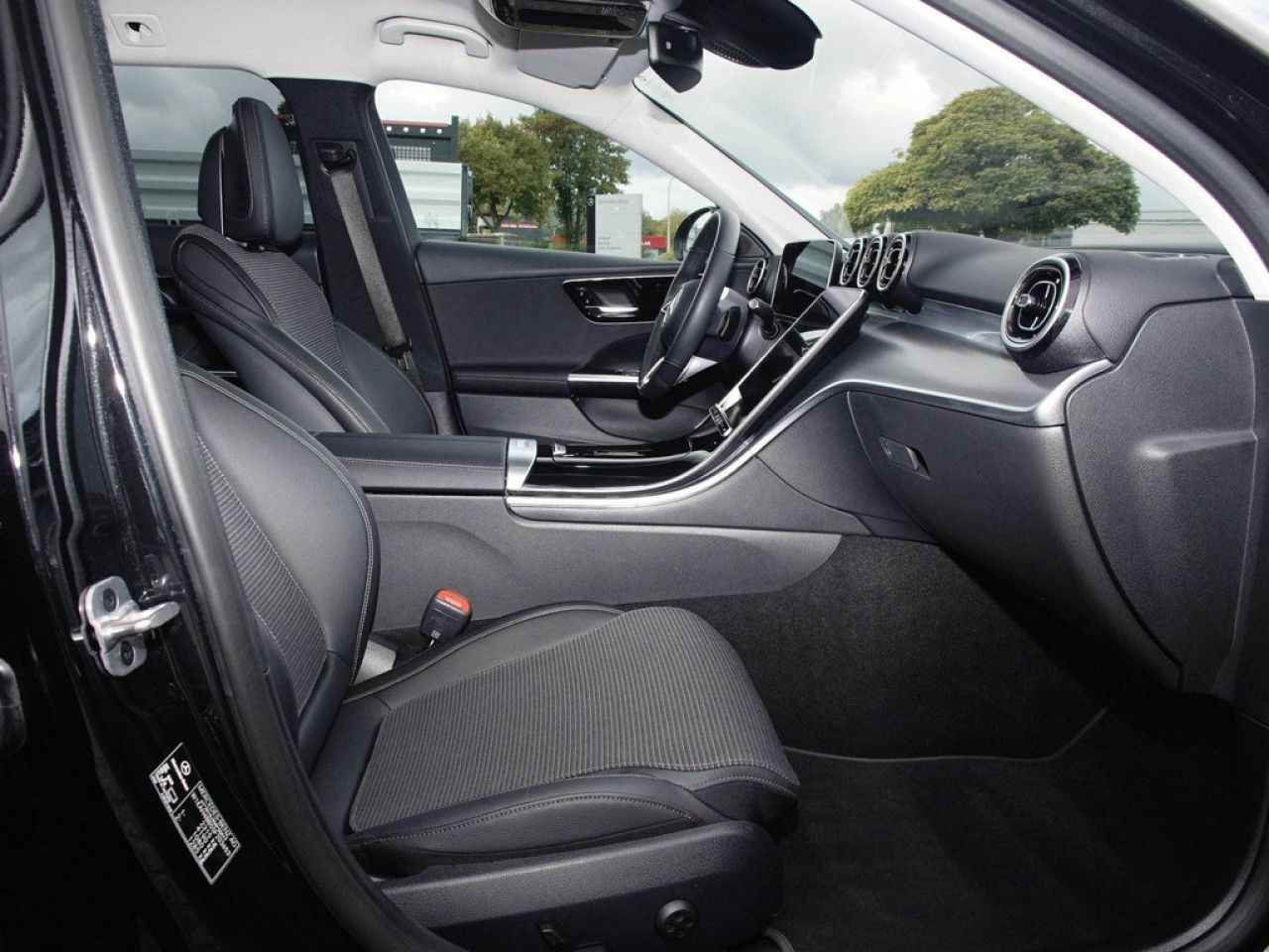 Mercedes-Benz C-Klasse – Bild 2