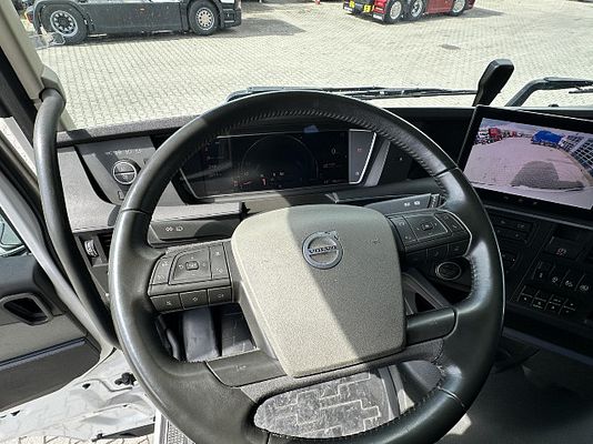 Vehicle image 11 / 20