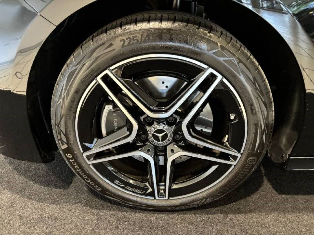 Photo du v&eacute;hicule 18 / 18