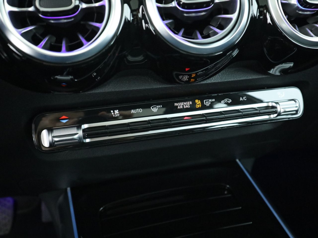 Mercedes-Benz GLB – Bild 14