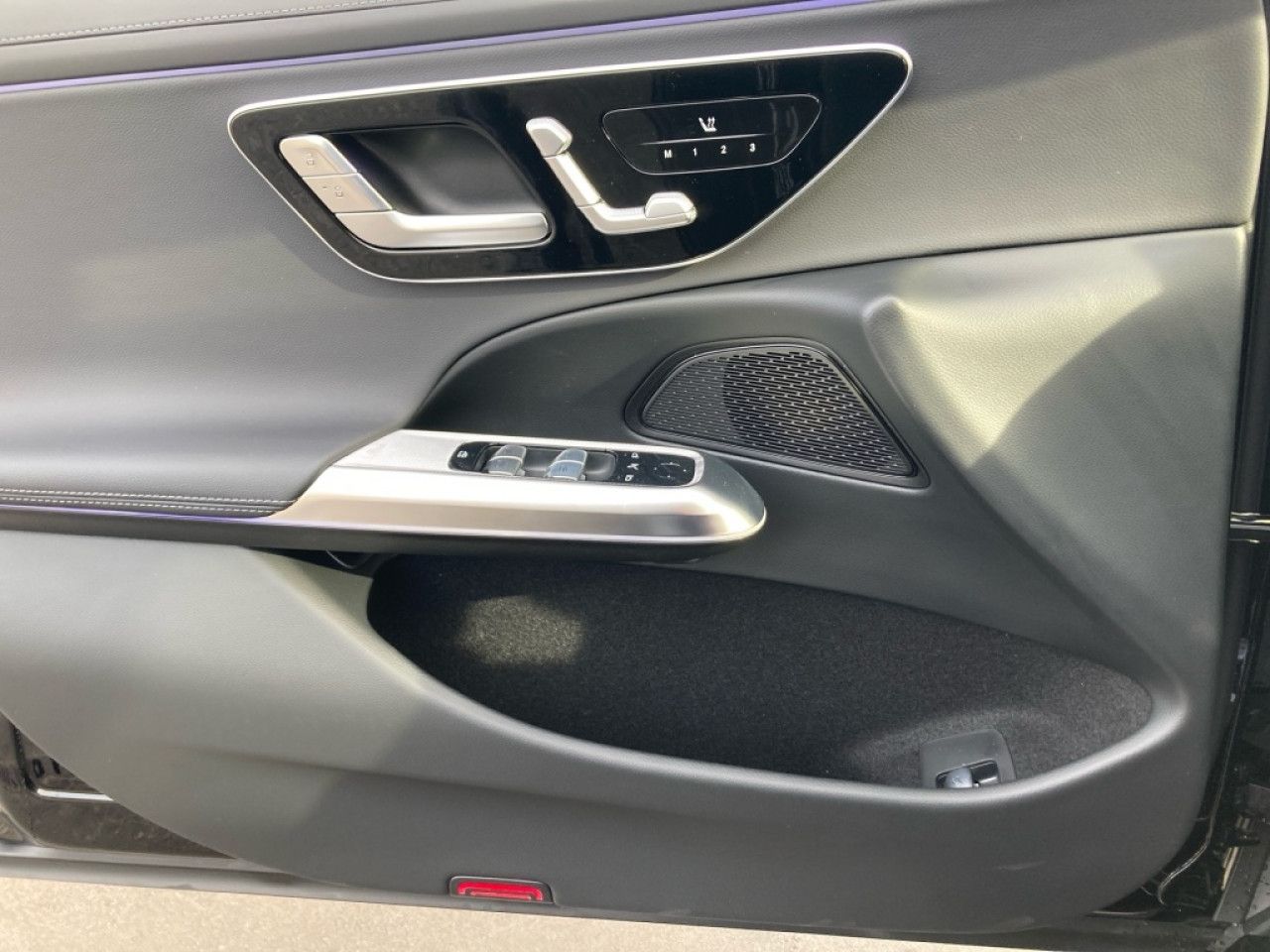 Mercedes-Benz E-Klasse – Bild 14
