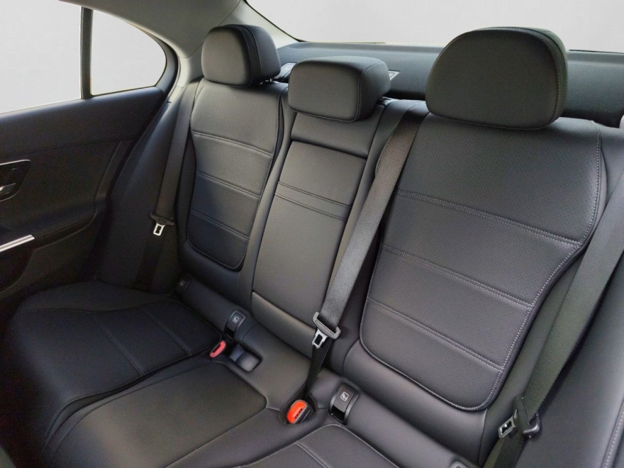 Mercedes-Benz C-Klasse – Bild 13