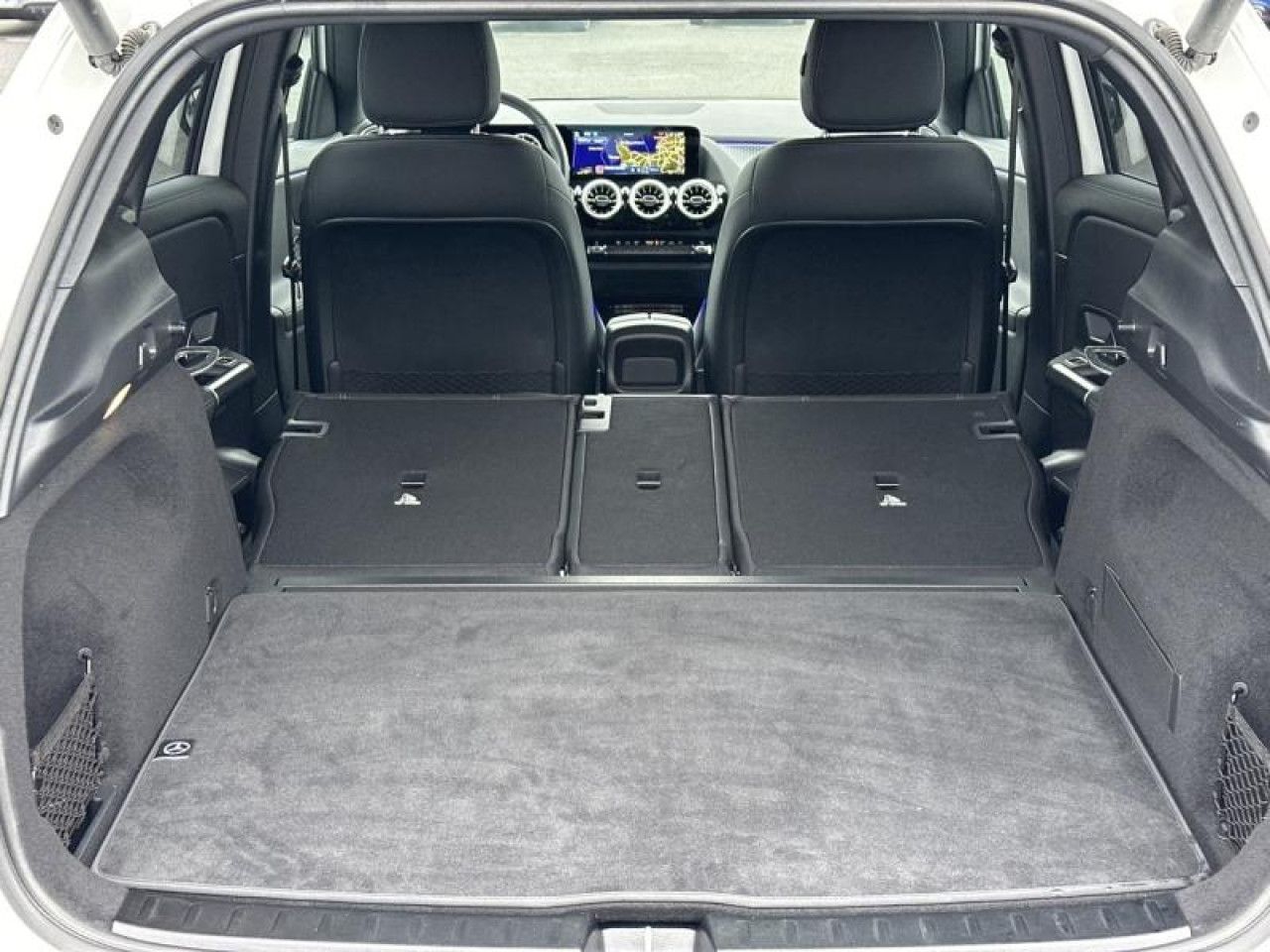 Photo du v&eacute;hicule 16 / 18