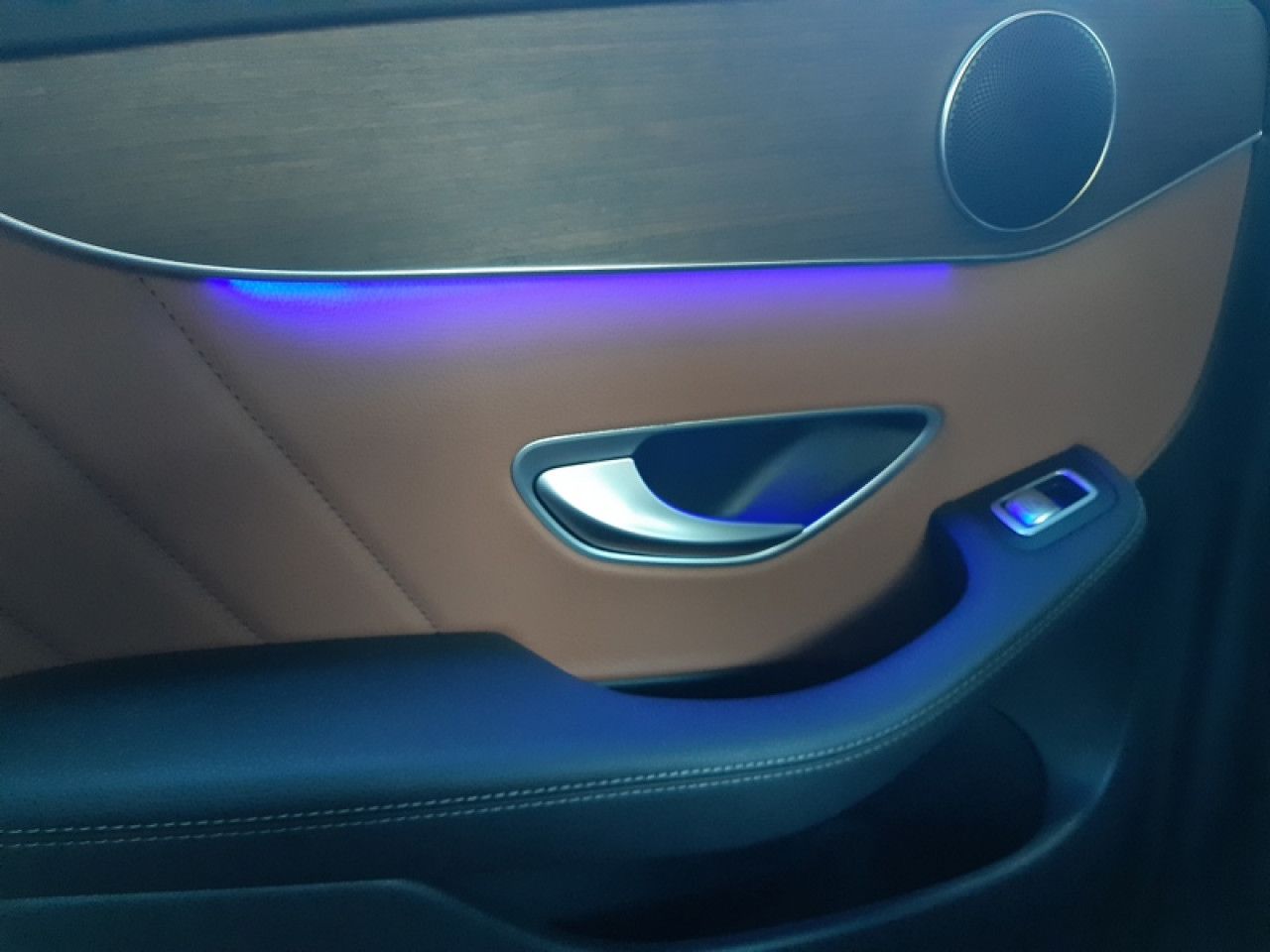 Photo du v&eacute;hicule 14 / 18