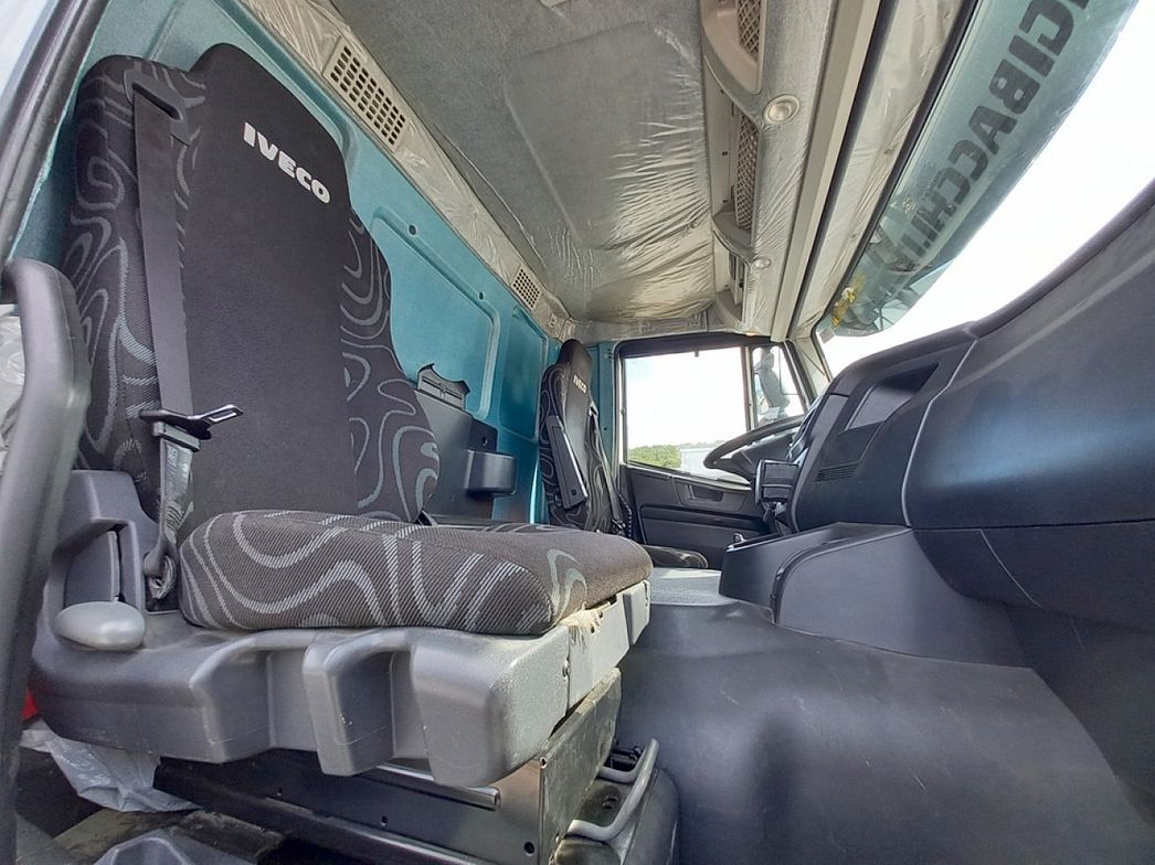 IVECO | AD260S48 - AD260S48