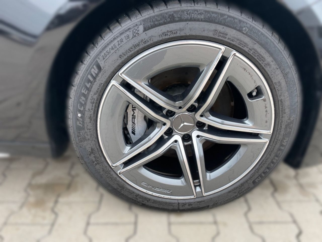 Mercedes-Benz E-Klasse – Bild 7