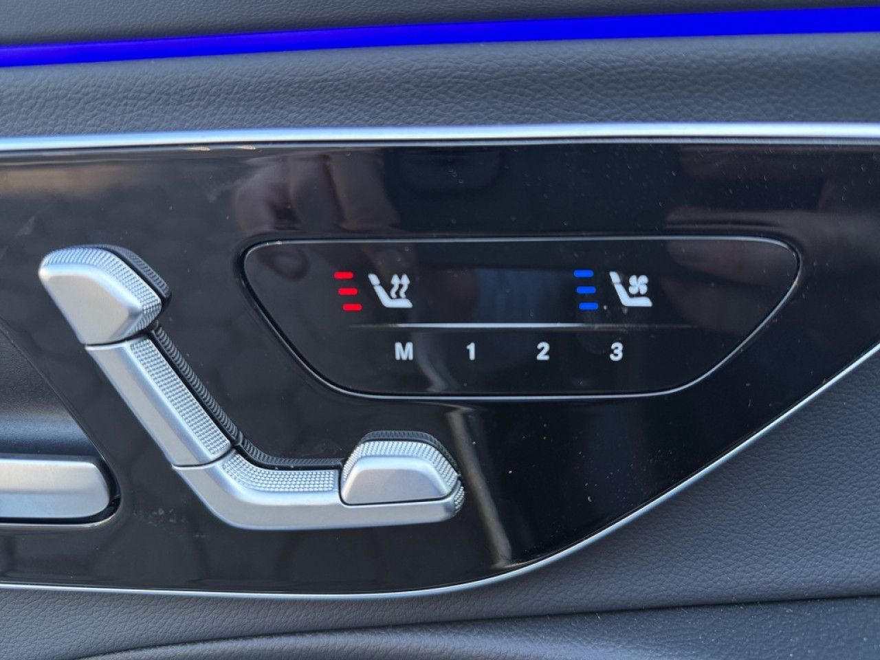 Mercedes-Benz E-Klasse – Bild 23