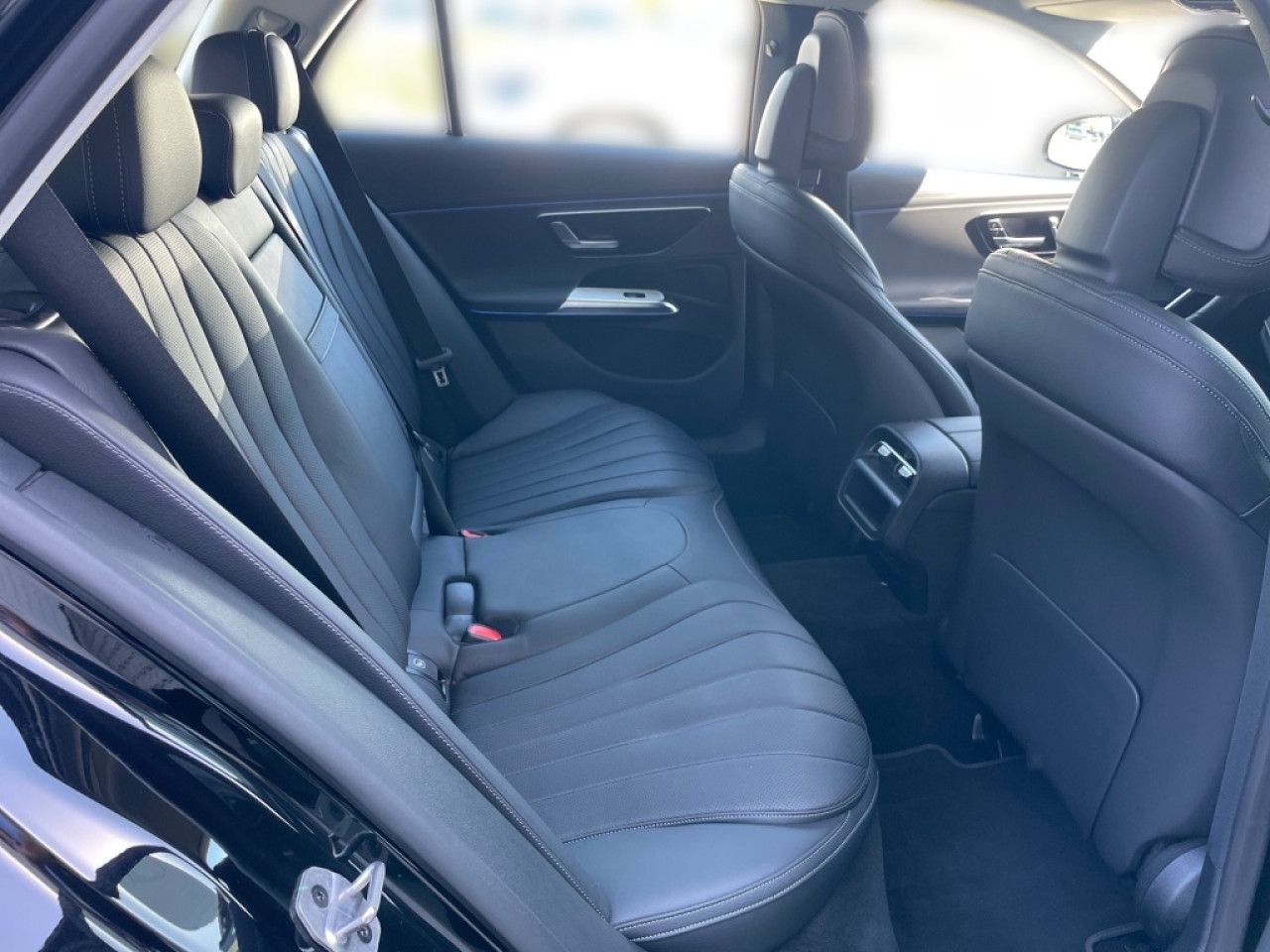 Mercedes-Benz E-Klasse – Bild 12