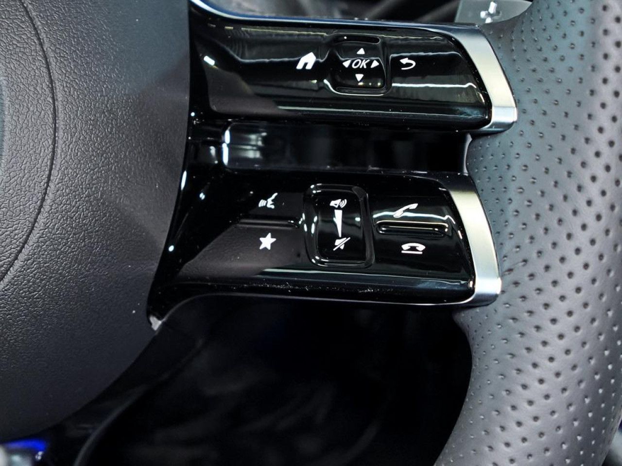 Mercedes-Benz E-Klasse – Bild 9