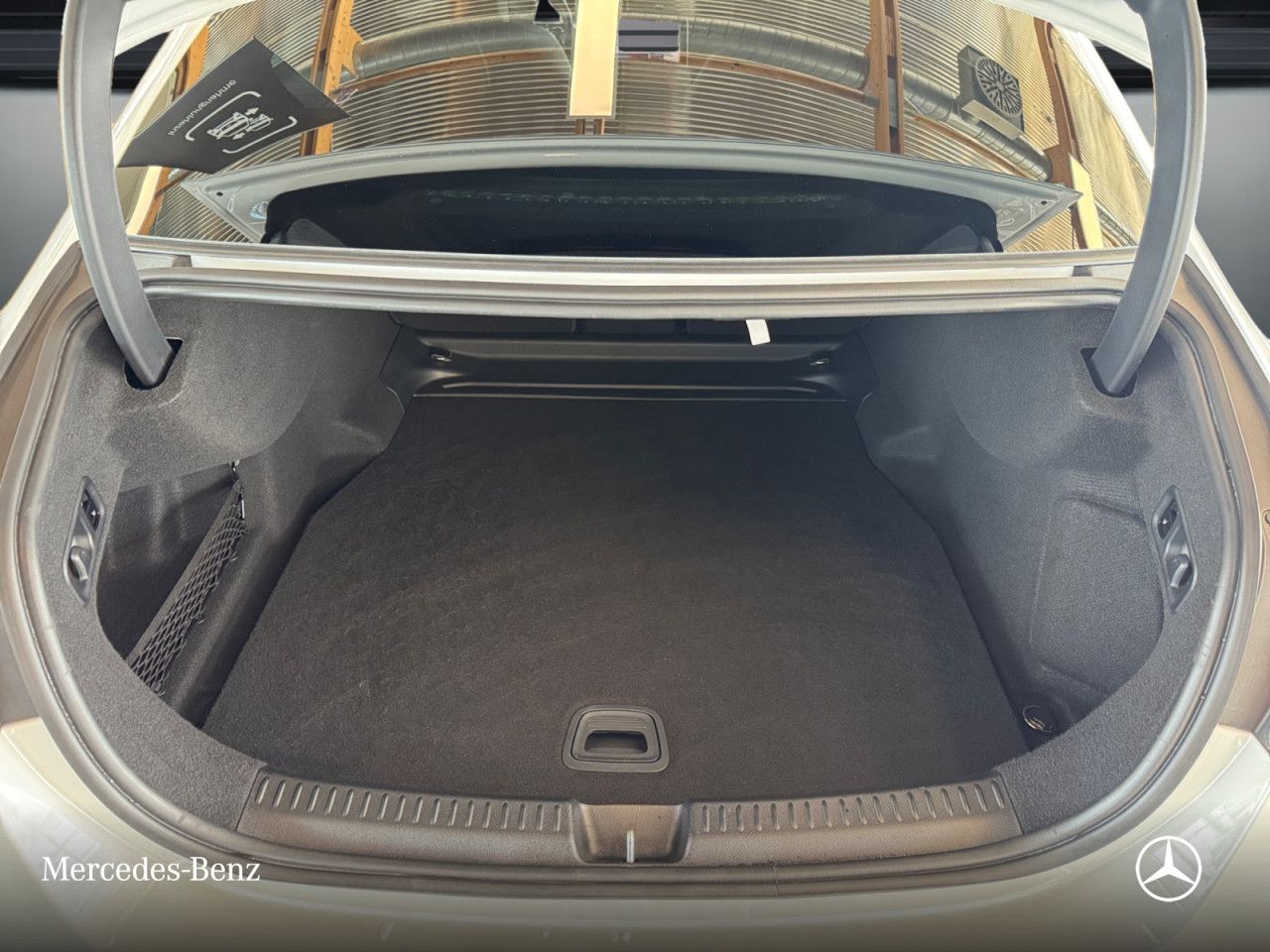Mercedes-Benz E-Klasse – Bild 5