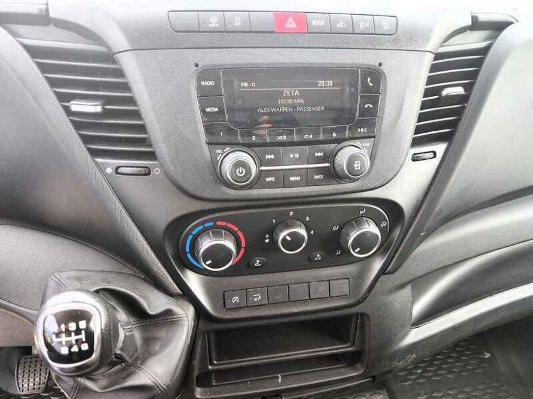 IVECO | 35C14 FURGONE CON SPONDA
