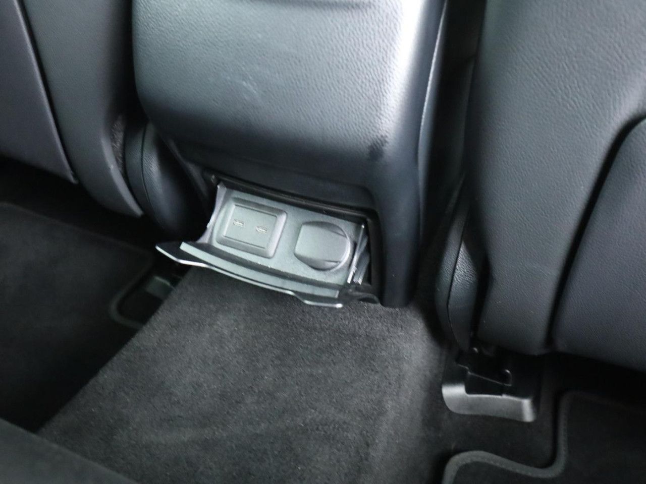 Fahrzeugbild 23 / 27