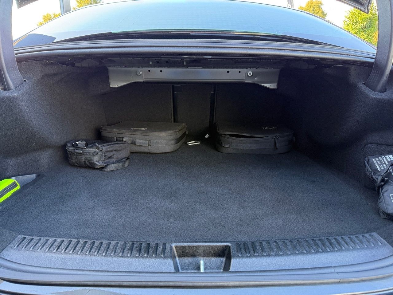 Mercedes-Benz E-Klasse – Bild 9