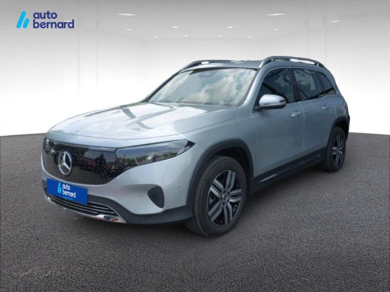 Photo du v&eacute;hicule 1 / 18