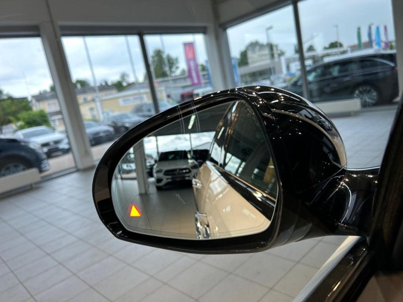 Mercedes-Benz E-Klasse – Bild 19