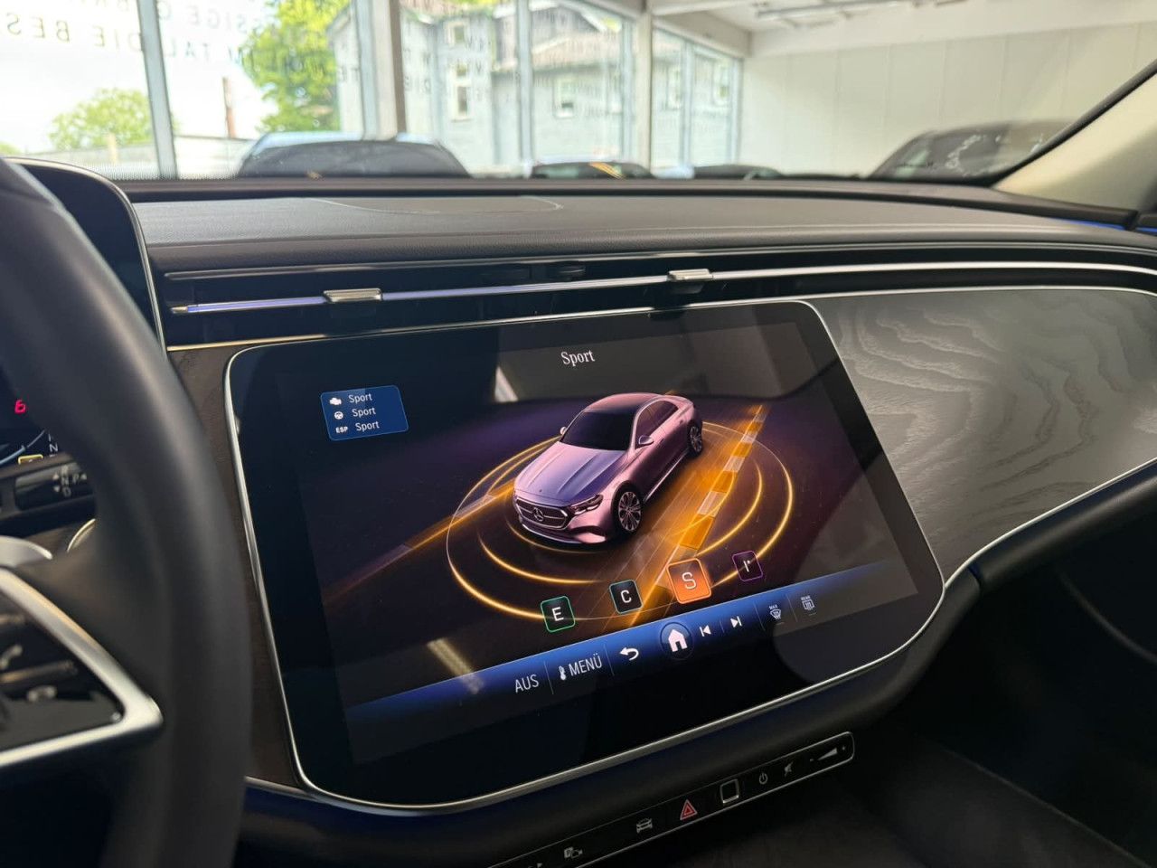 Mercedes-Benz E-Klasse – Bild 21