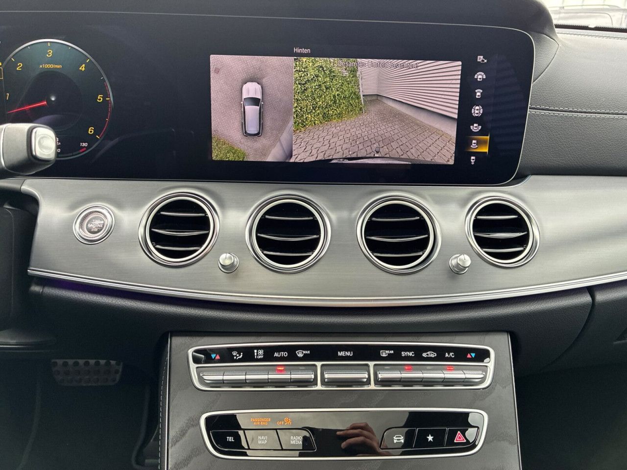 Mercedes-Benz E-Klasse – Bild 15