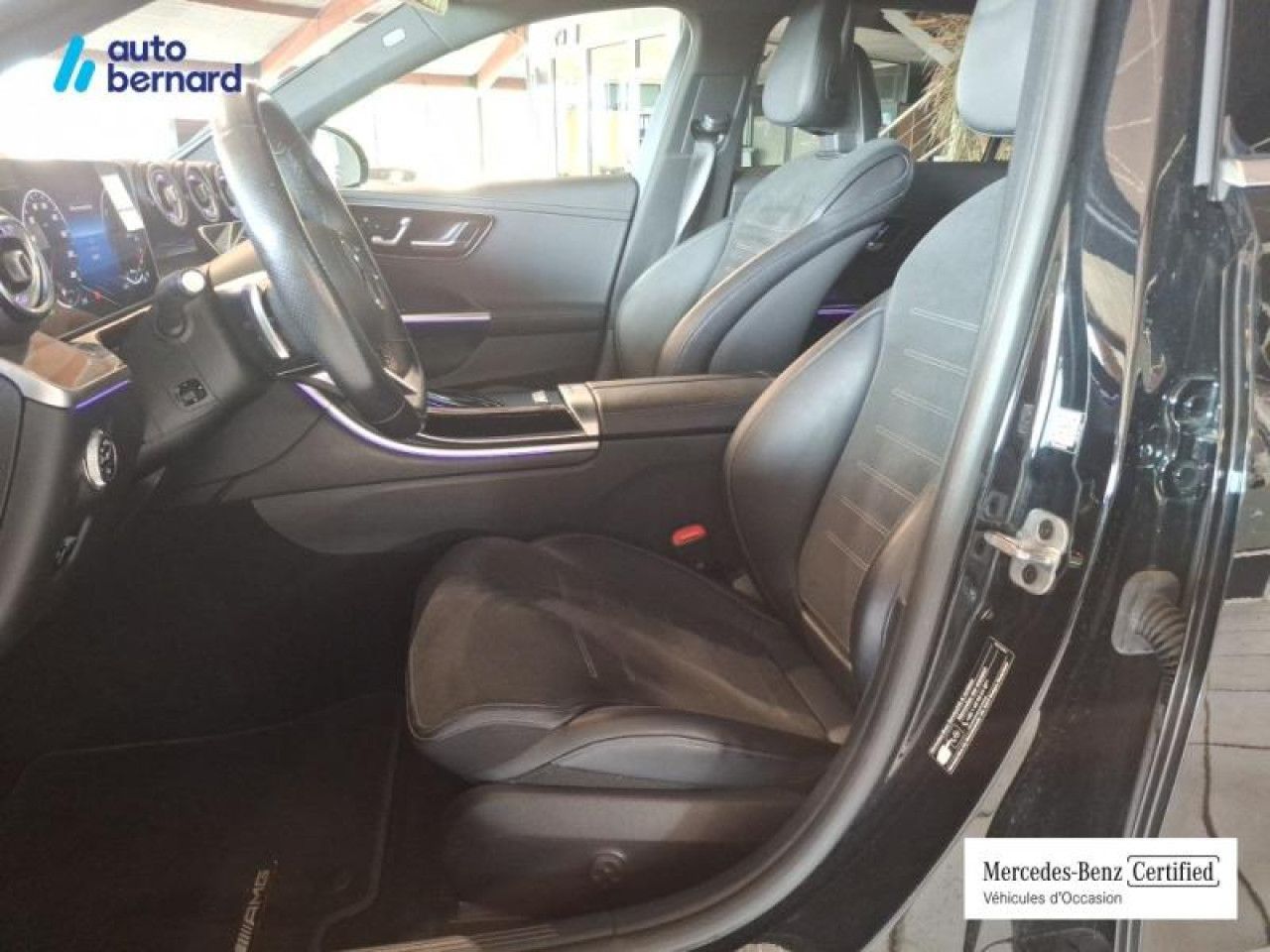 Photo du v&eacute;hicule 9 / 18