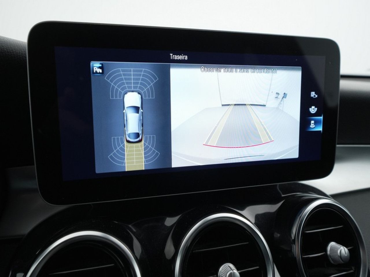 Imagem do veículo 10 / 18